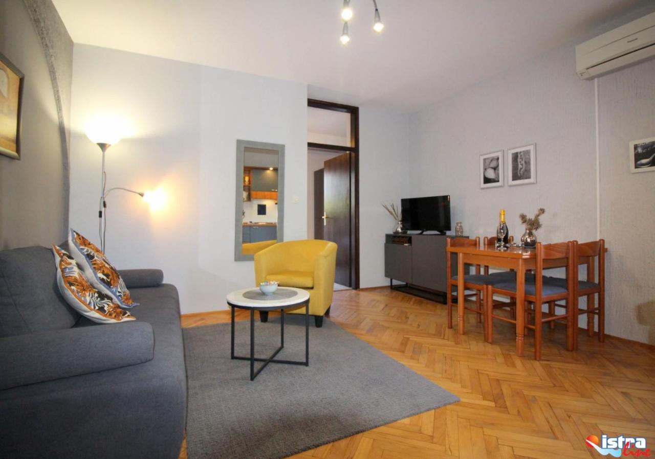 Dr. Igda Apartments Poreč Exteriör bild