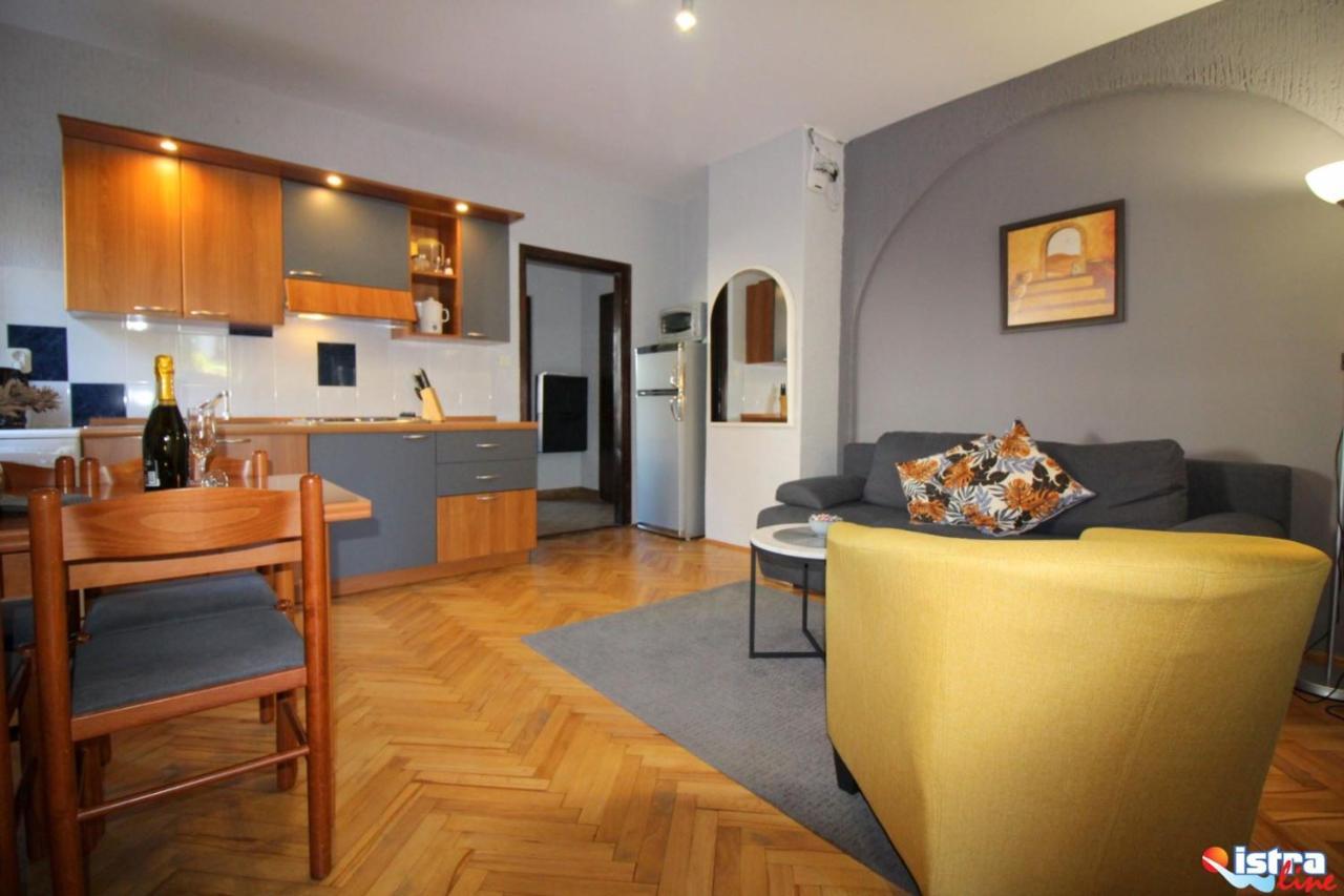 Dr. Igda Apartments Poreč Exteriör bild