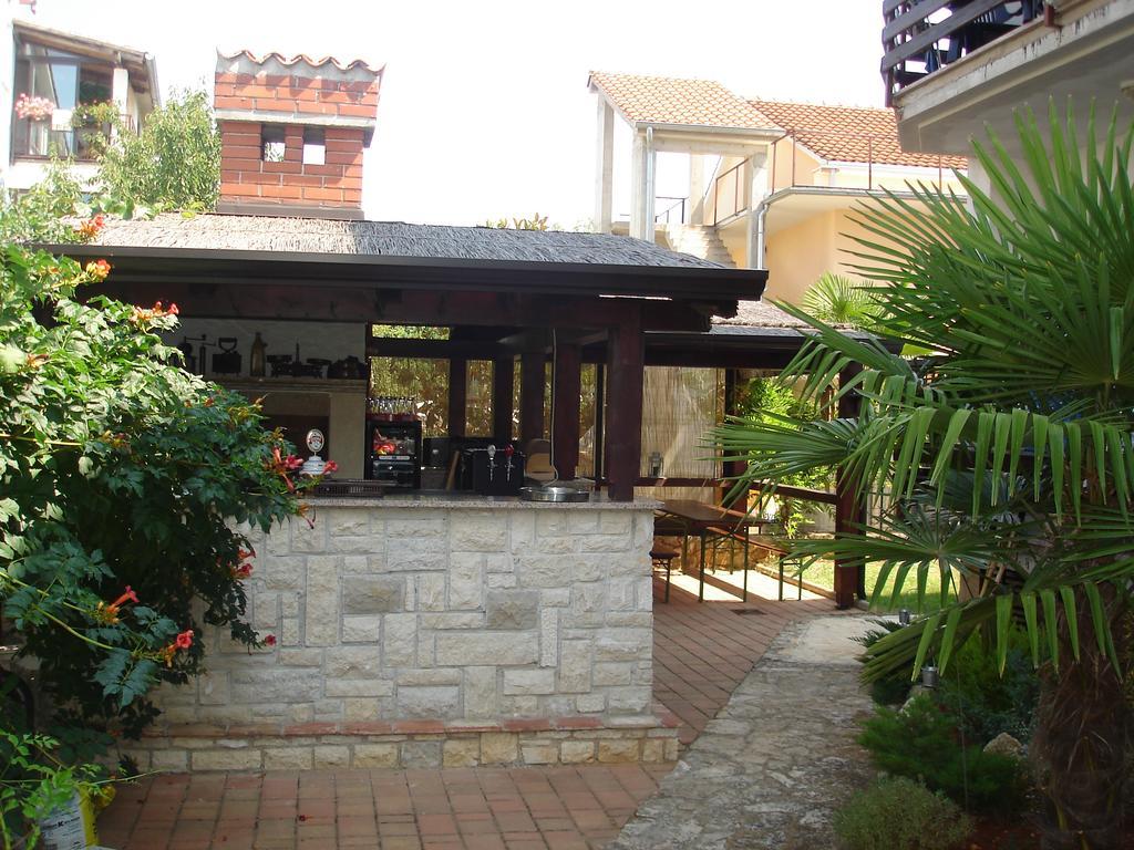 Dr. Igda Apartments Poreč Exteriör bild